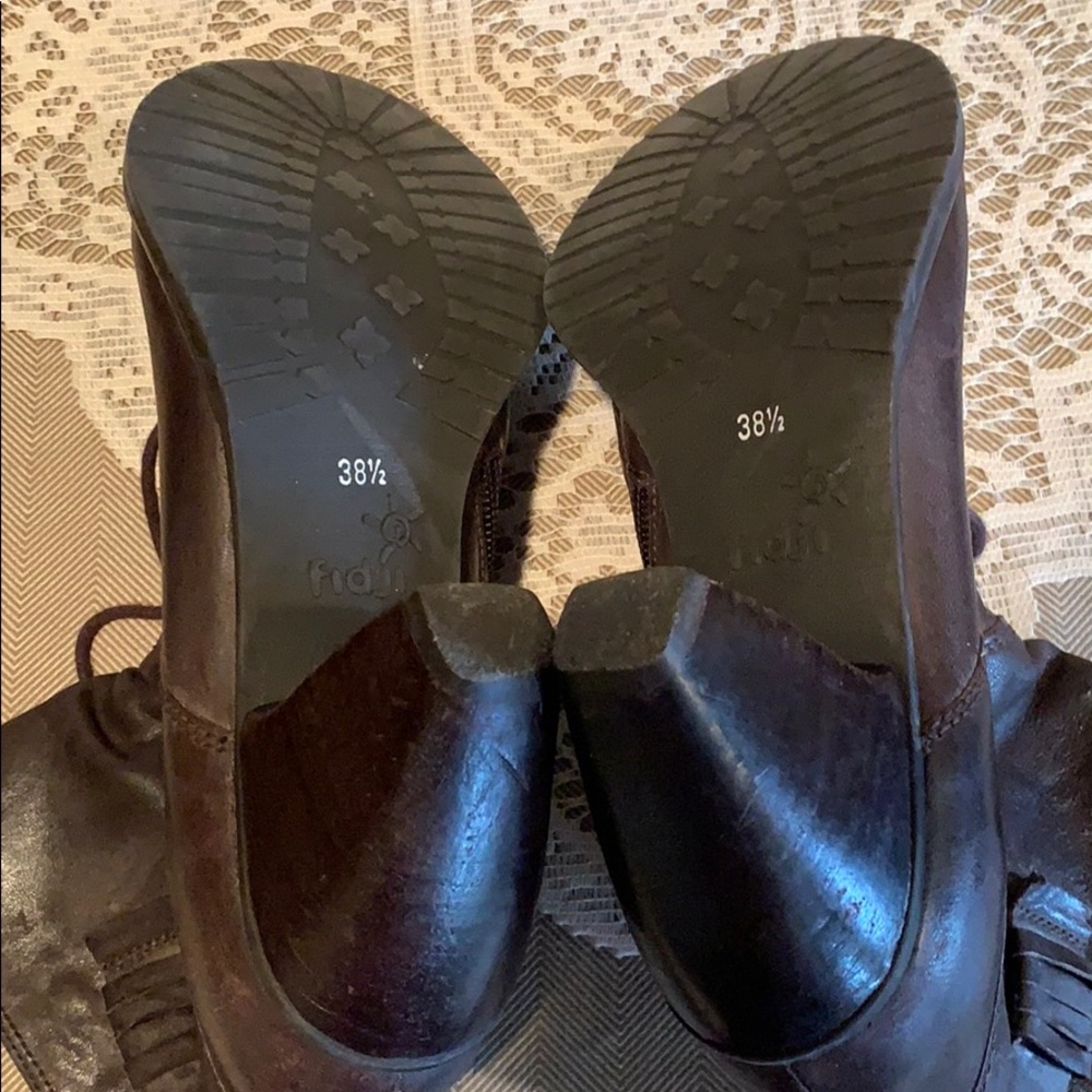 Fidji Shoes | Asra Bootie - Picture 11 of 12